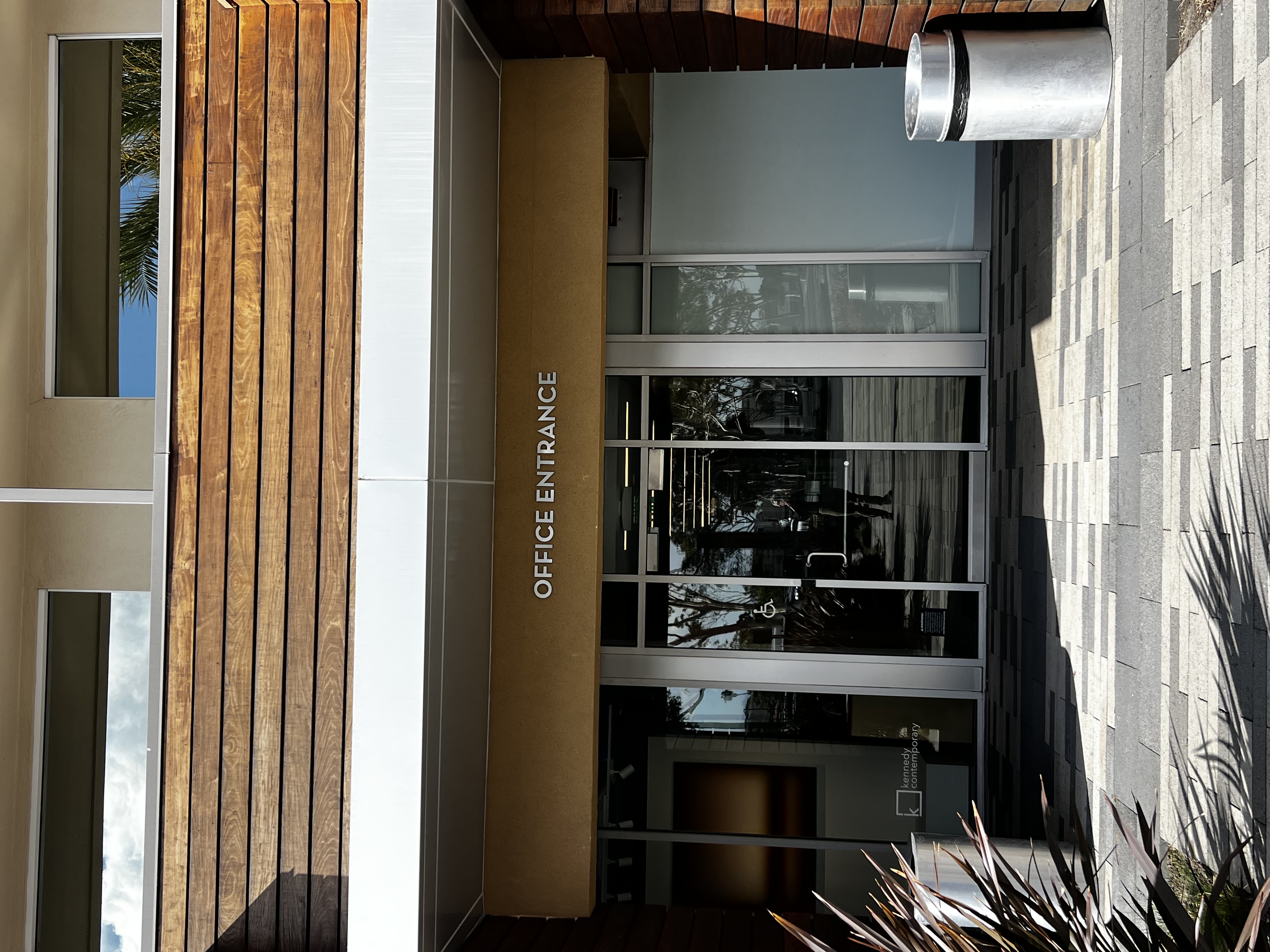 Accessible office entrance for Bruce Cairns, DDS, Inc.